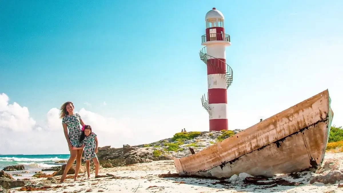 Faro de Punta Cancun