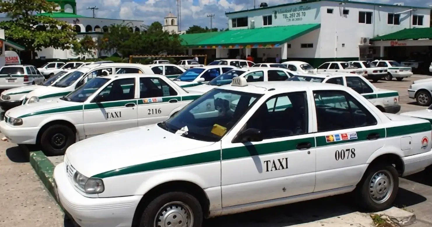 Taxis in Cancun