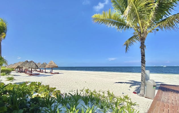 alojamiento en playa mujeres