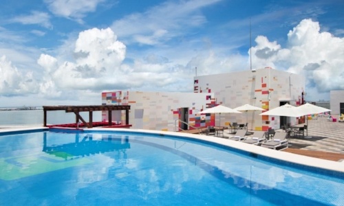 cancun-pet-friendly-aloft