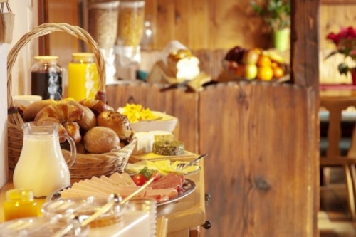 hotel-desayuno-continental.jpg