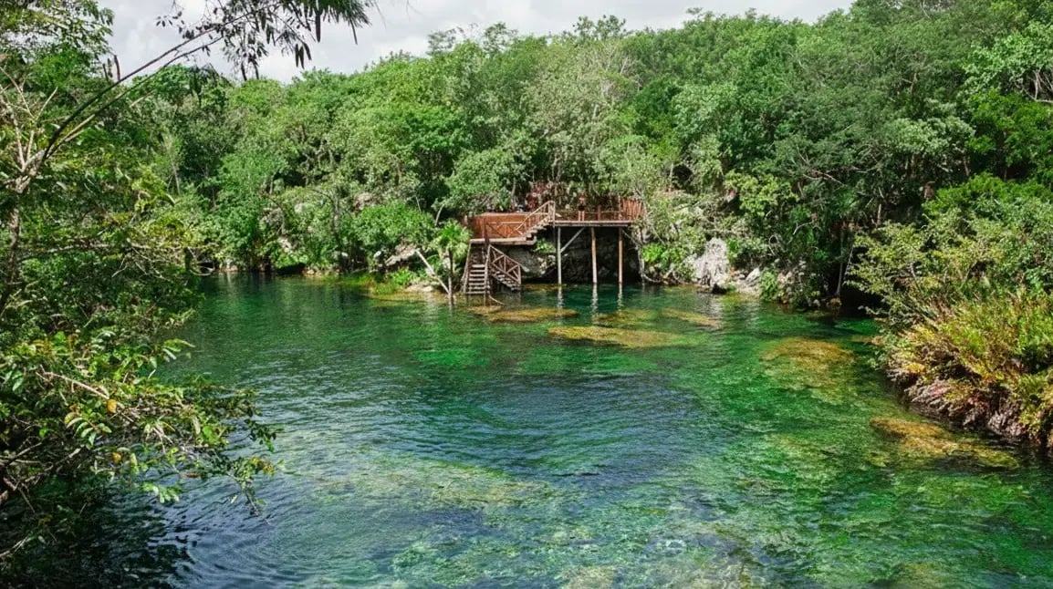 Cenote Jardín del Edén