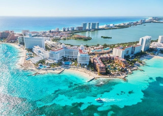 cancun-playas-mas-hermosas-delphinus.png