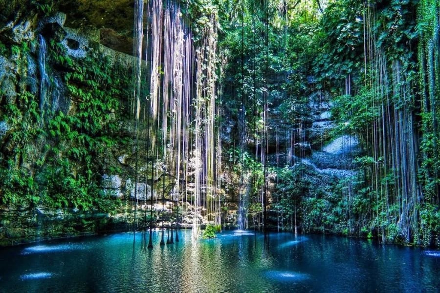 cenote ikkil