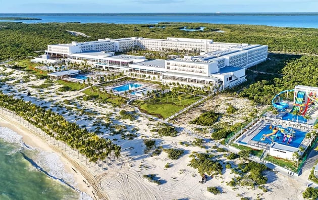 hoteles en playa mujeres